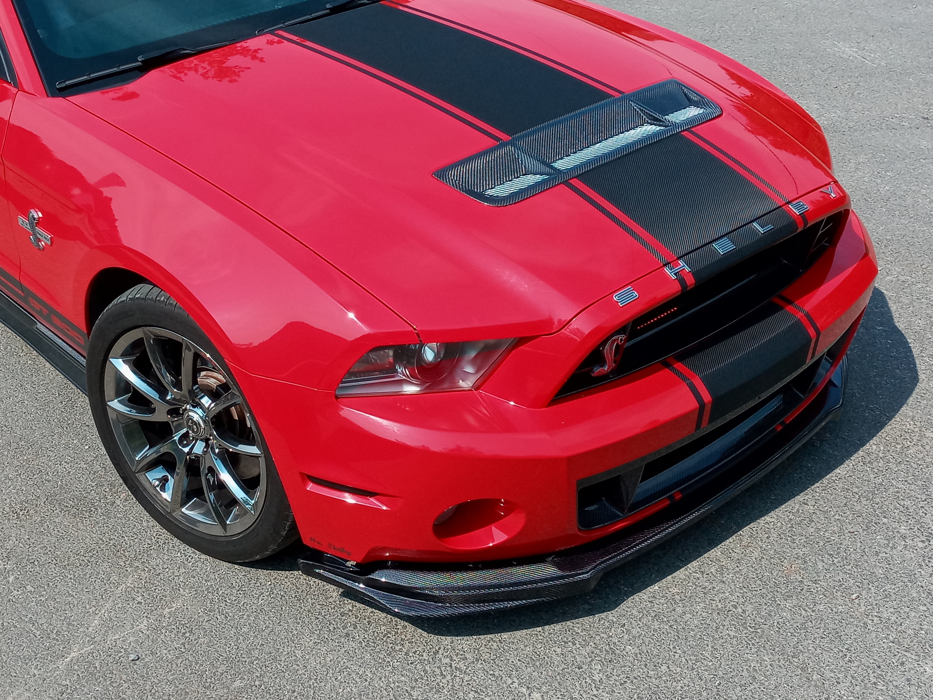 Mustang VZ Style Side Skirt Splitters; Gloss Carbon Fiber (05-14