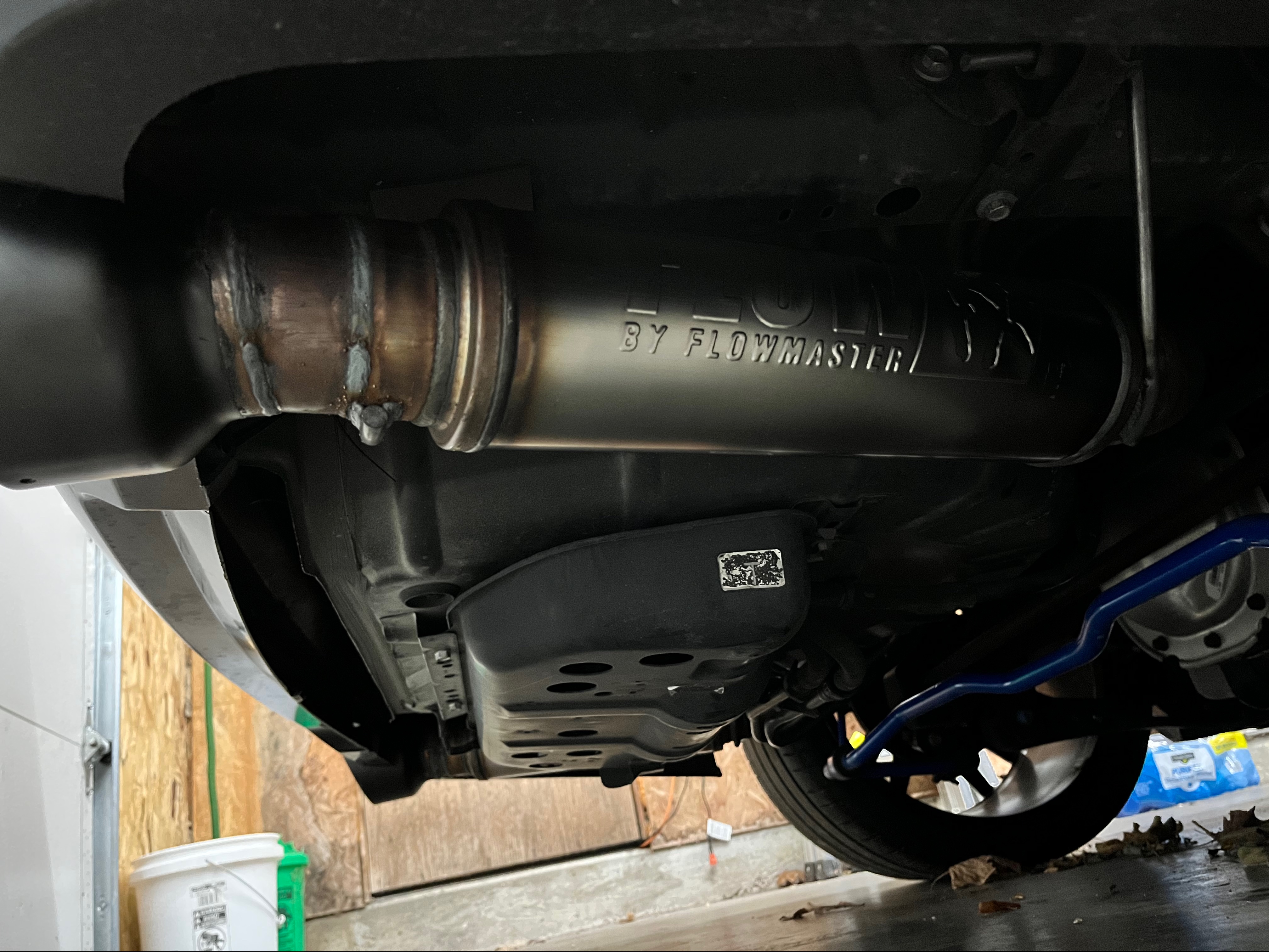 Flowmaster Mustang FlowFX Axle-Back Exhaust with Black Tips 717827