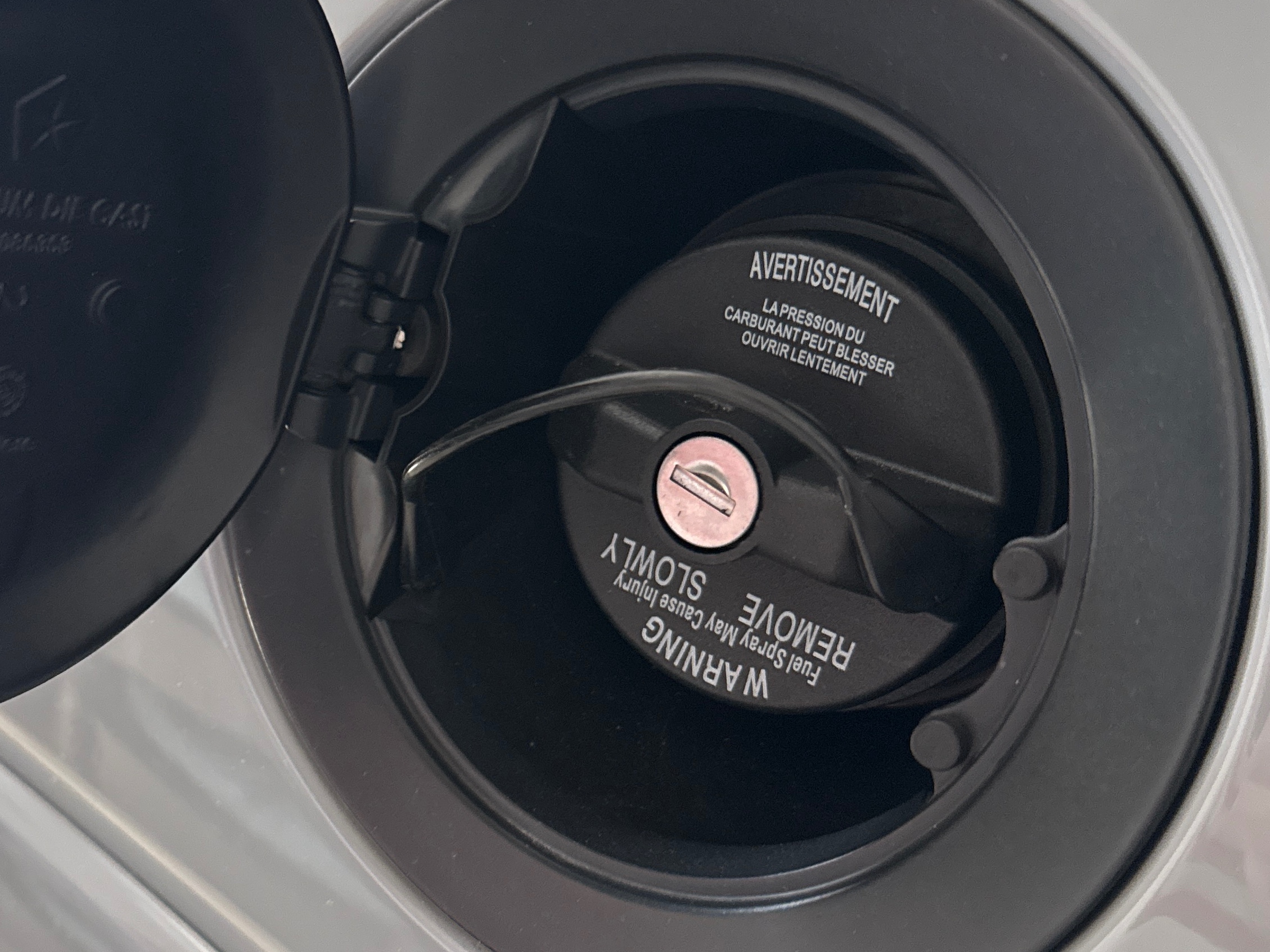 Challenger Locking Gas Cap (08-23 Challenger) - Free Shipping