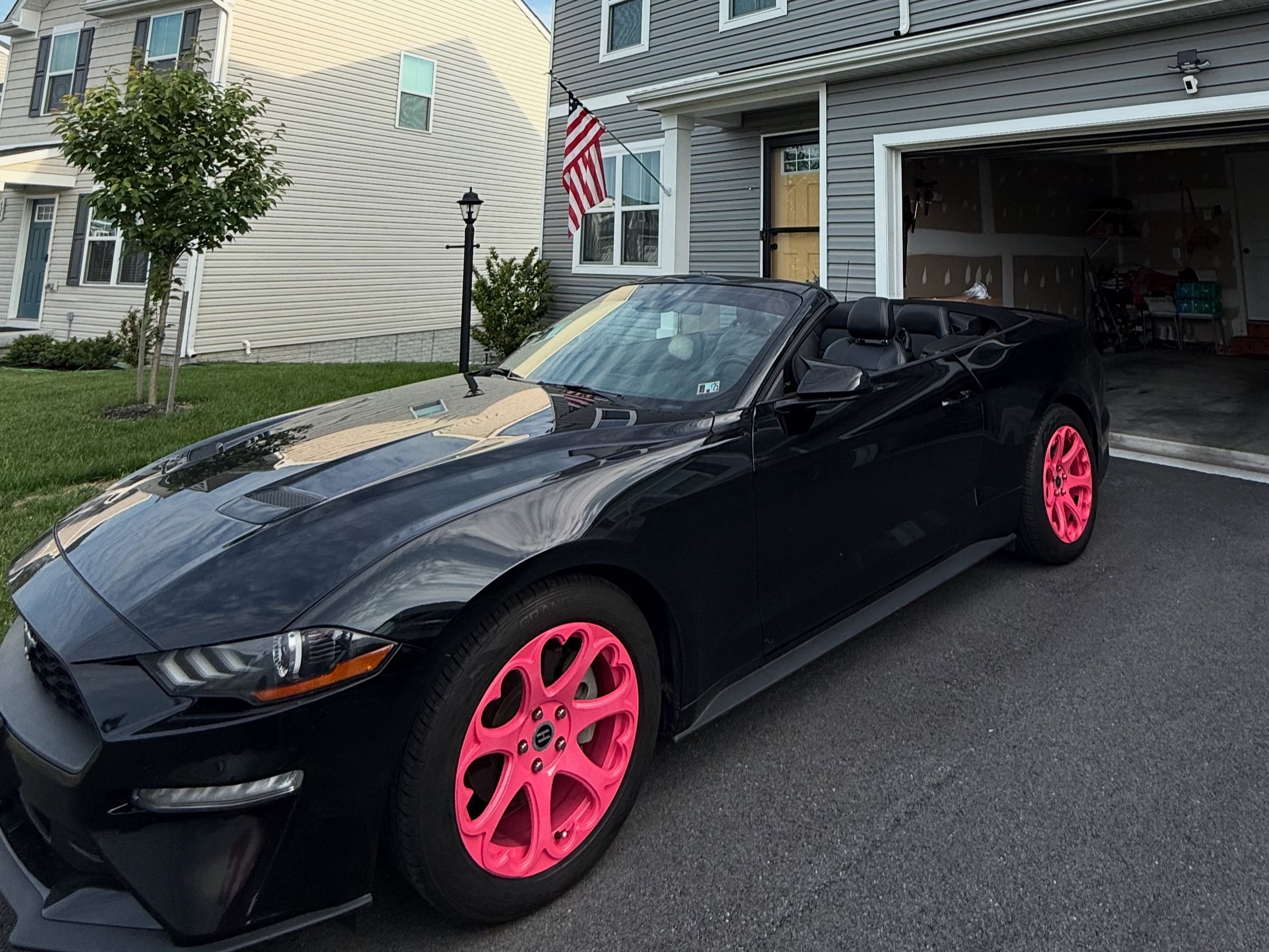 Mustang KOKORO MONOC Pink Wheel; 18x9.5; 38mm Offset (15-23