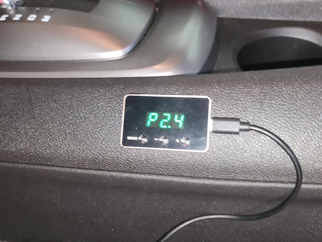 Raxiom SpeedForm Series Throttle Controller (1015 Camaro) Raxiom