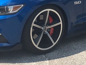 thumbnail image 2 of AVNPerformance 20x Chrome Spike Lug Nuts + Anti-Theft Key – 1/2-20 Thread – Fits 5x4.5 / 5x114.3 2 of 4