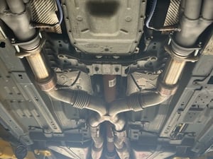 【Hell Cat】　　　　Burny hide MG-85X Ford Mustang 5.0 2-1/2 Short High Flow Catted X-Pipe 79-93